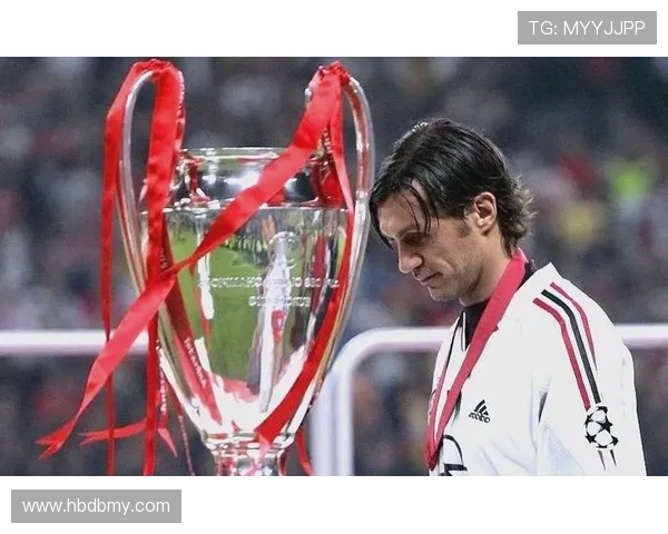 马尔蒂尼助攻助力球队进攻潮流，展现传奇风采