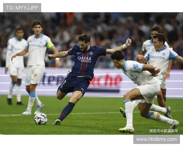 法甲巴黎德比战况激烈，双方近期表现稳健