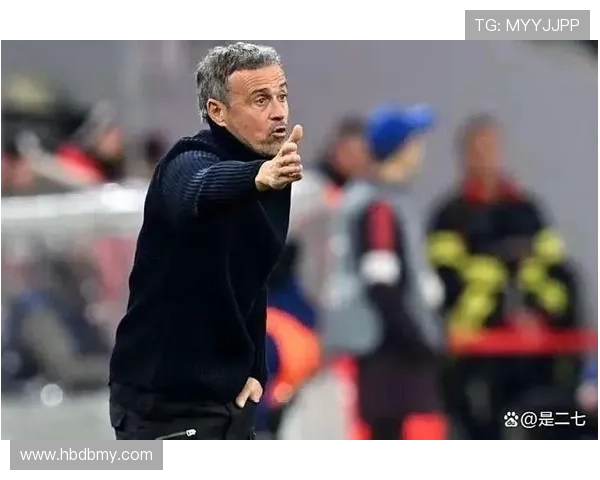 恩里克执教风格引领球队新篇章，战术创新与团队协作表现稳健