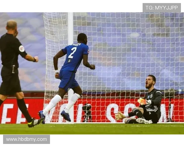 巴尔韦德：右路推进核心承担边中结合职责